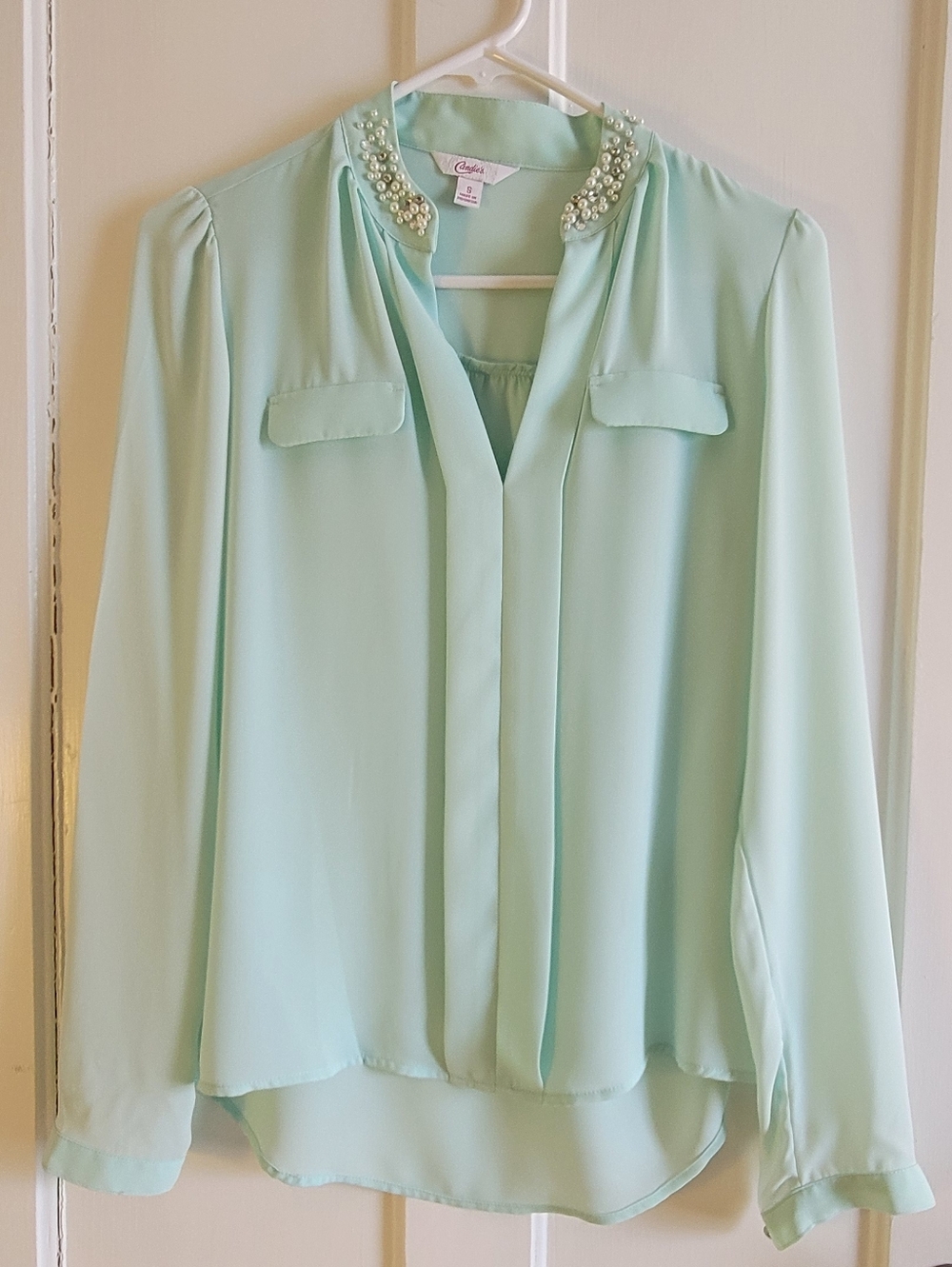 Candies Mint Pearl-Trim V-Neck Blouse Small